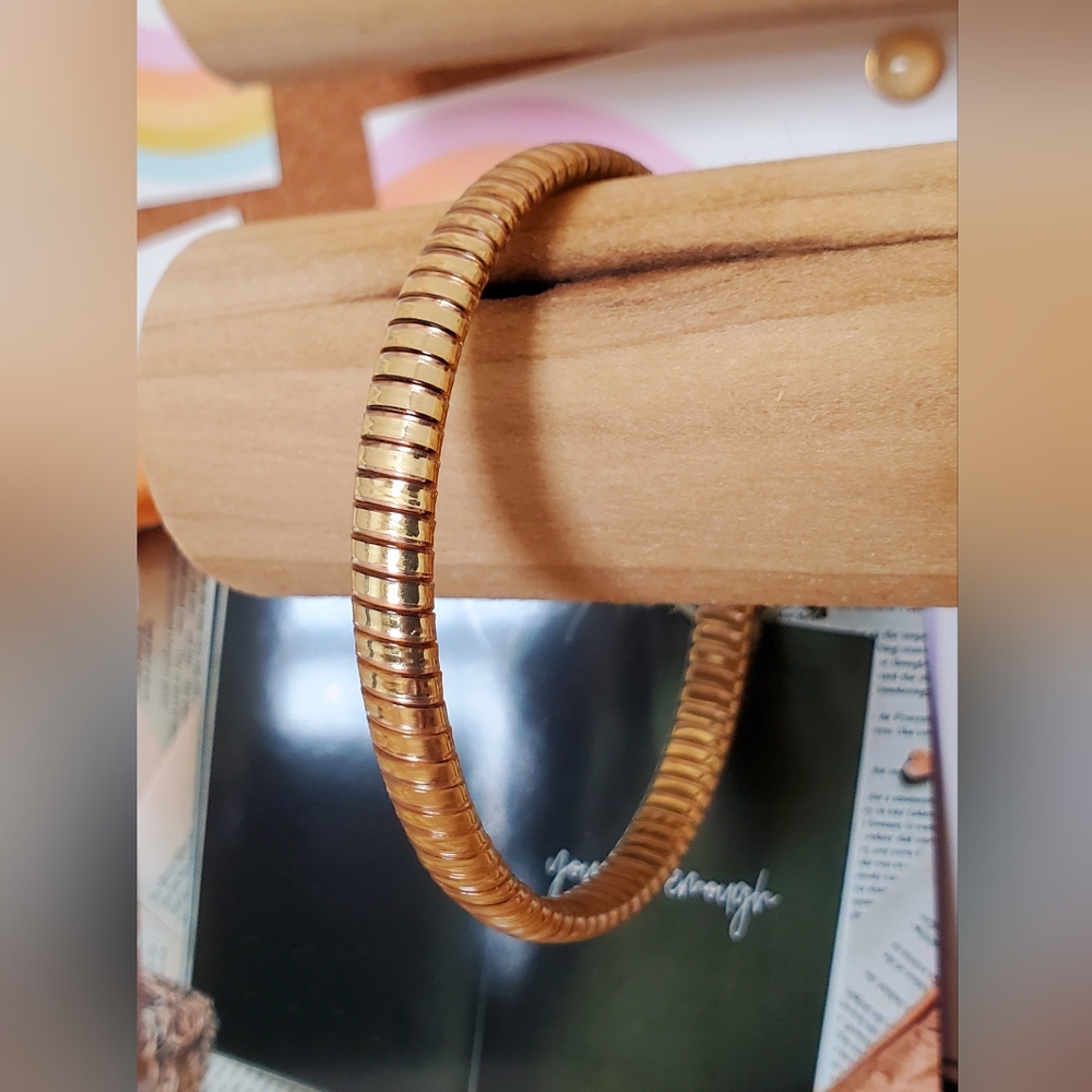 Standard Size Metallic Gold Bangle